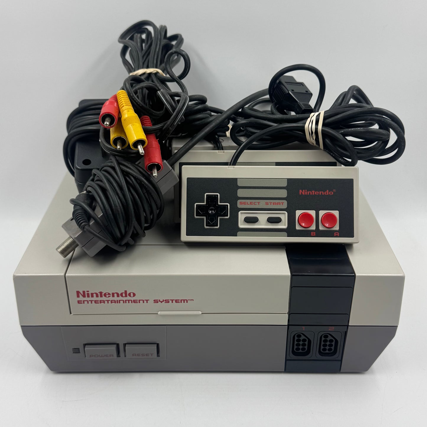 Nintendo Entertainment System NES Video Game Console Gray