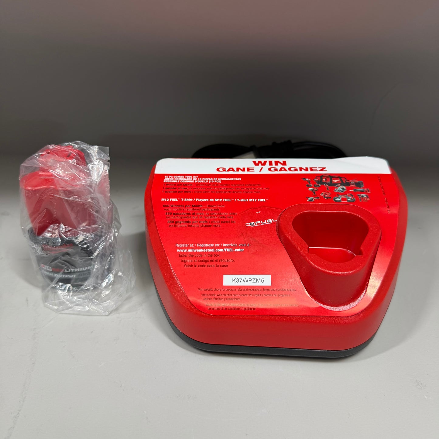 New Milwaukee 48-49-2401 M12 12V Battery Charger