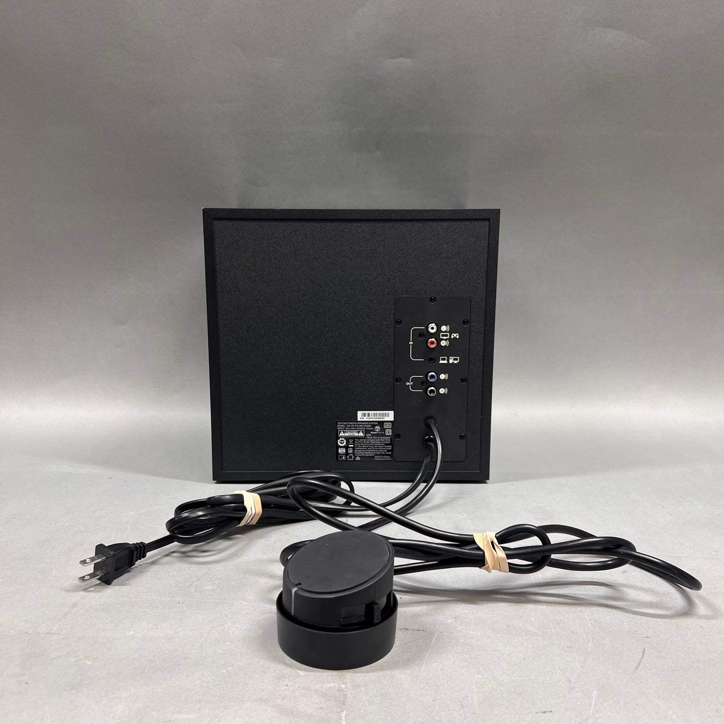 Logitech z533 Subwoofer & speaker set Wired  Z533