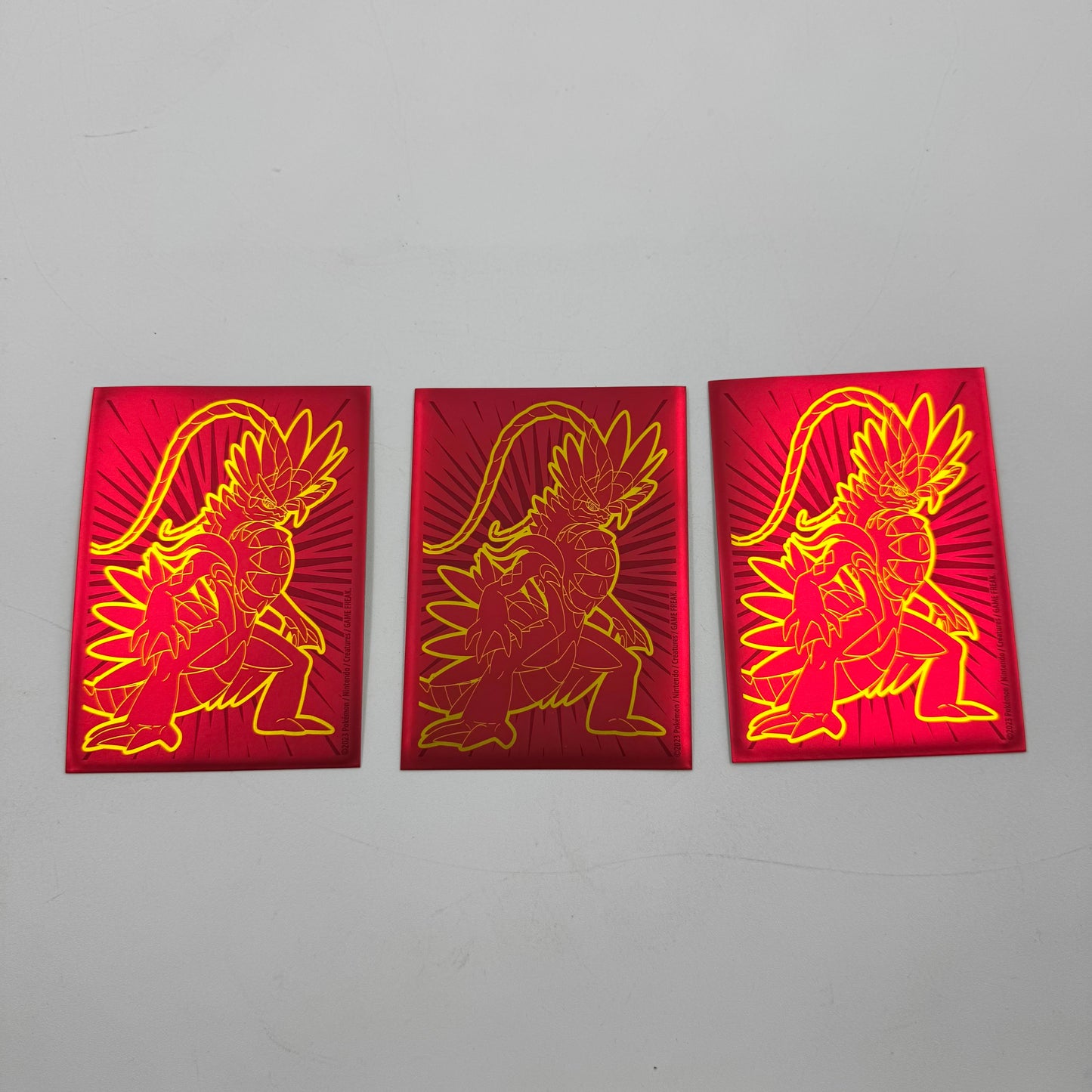 Pokémon TCG Leafeon V Star SWSH195 English Bundle