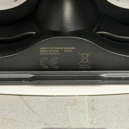 Samsung Gear VR Virtual Reality Headset SM-R322