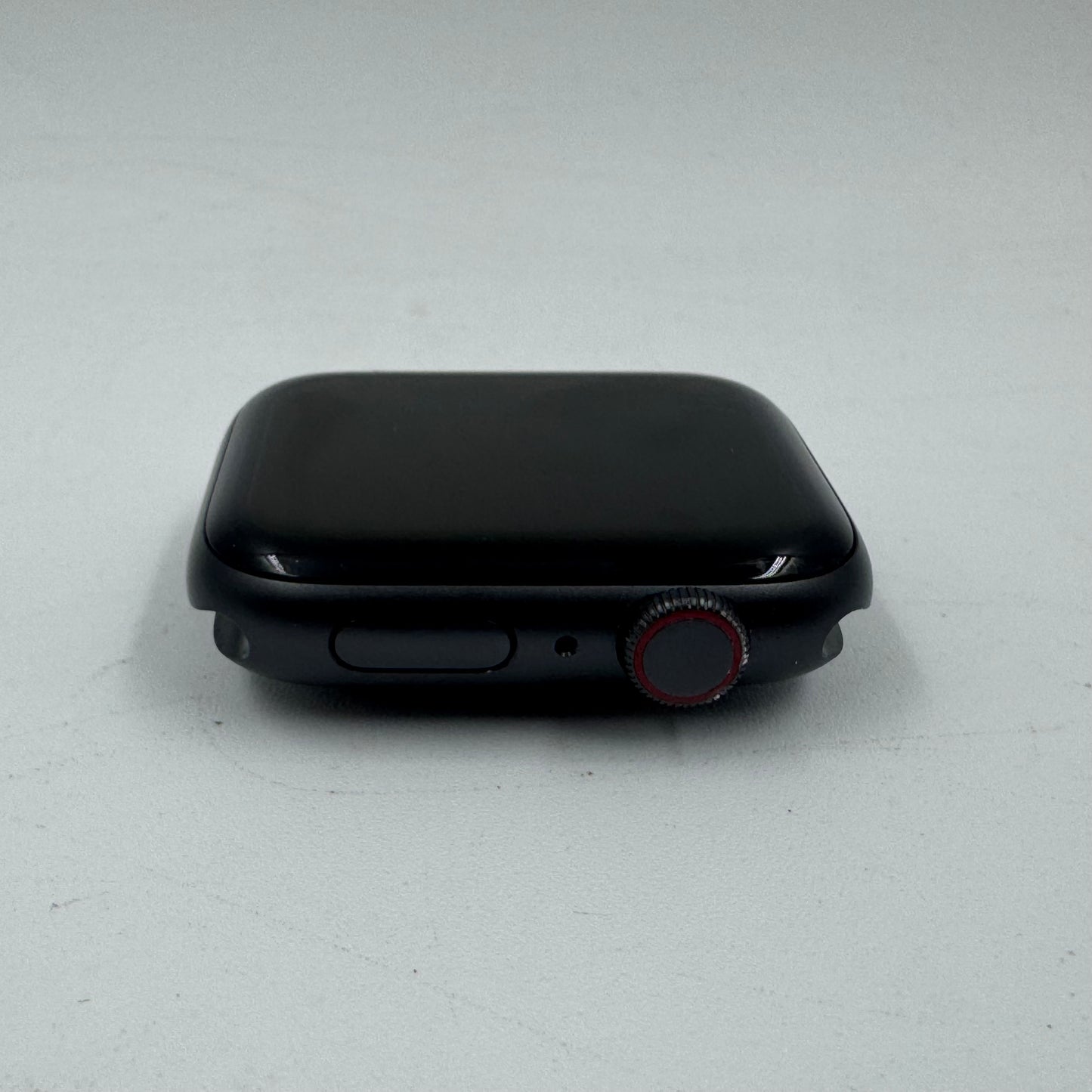 Unlocked Apple Watch SE 1st Gen 44MM Black Aluminum 