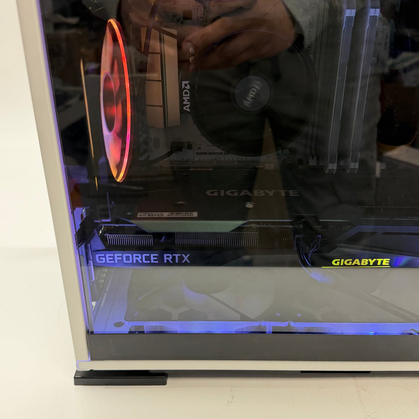 INWIN Custom PC Ryzen 5 2600 3.4GHz 16GB RAM 256GB SSD Gigabyte GeForce RTX 3060