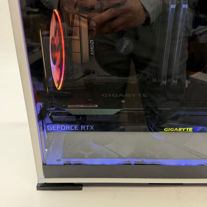 INWIN Custom PC Ryzen 5 2600 3.4GHz 16GB RAM 256GB SSD Gigabyte GeForce RTX 3060