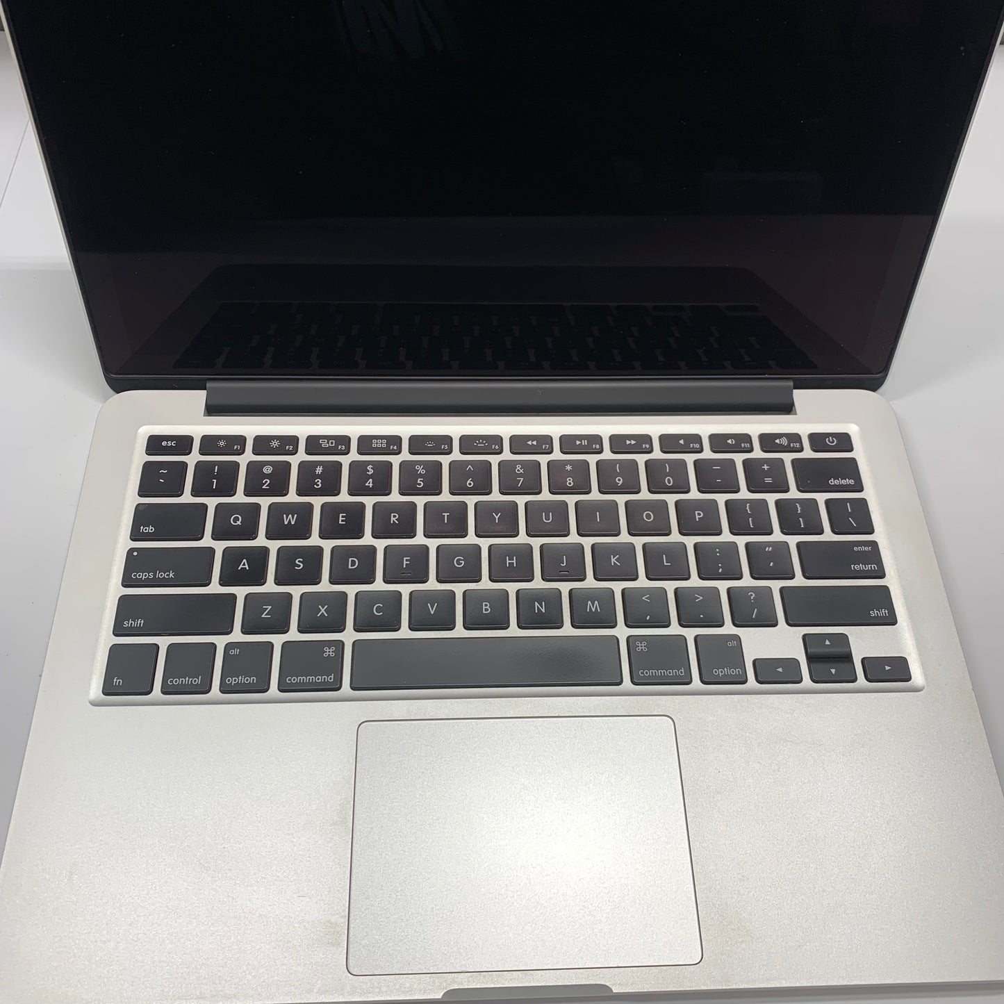 2015 Apple Macbook Pro 13" Core i5 2.7GHz 8GB RAM 128GB SSD Silver A1502