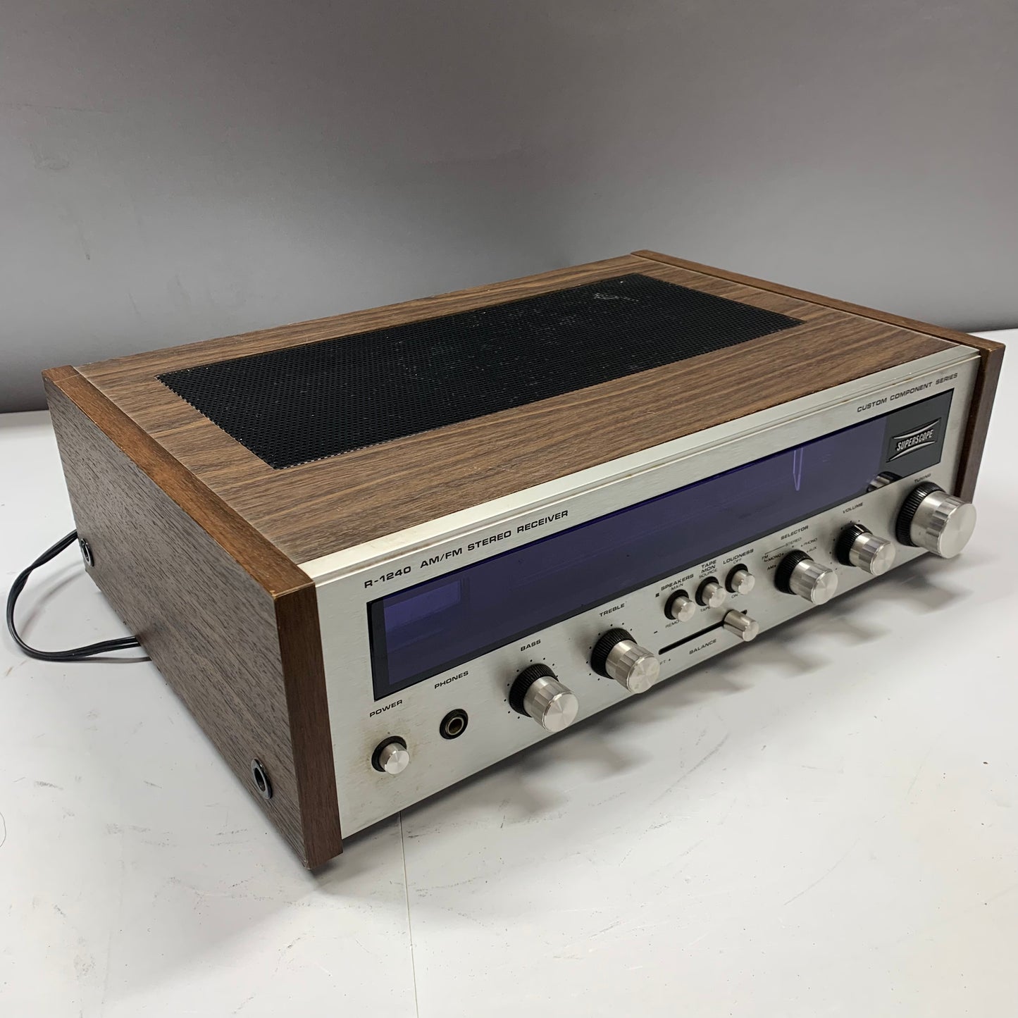 Superscope by Marantz - R-1220 - Récepteur stéréo à semi-conducteurs Superscope by Marantz - R-1220 - Récepteur stéréo à semi-conducteurs