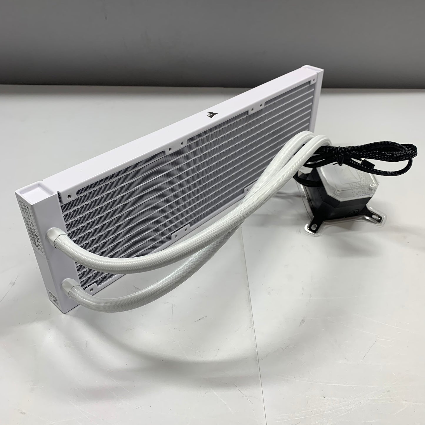 Corsair iCUE H150i Liquid CPU Cooler CW-9060073-WW