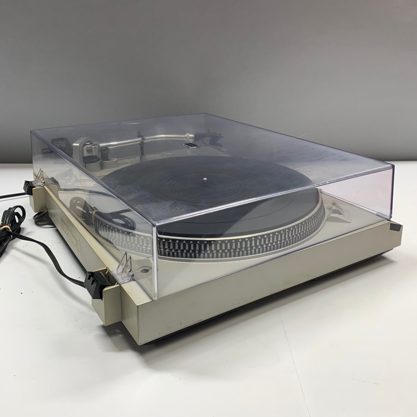 Technics sl-3300 turn table Record Player SL-3300