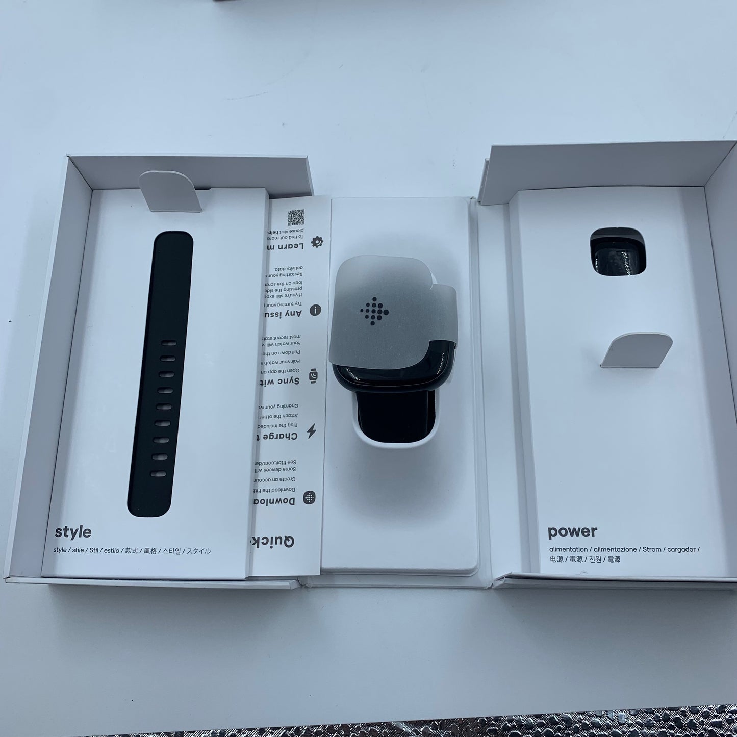 Fitbit Versa 4 Smart Watch FB523