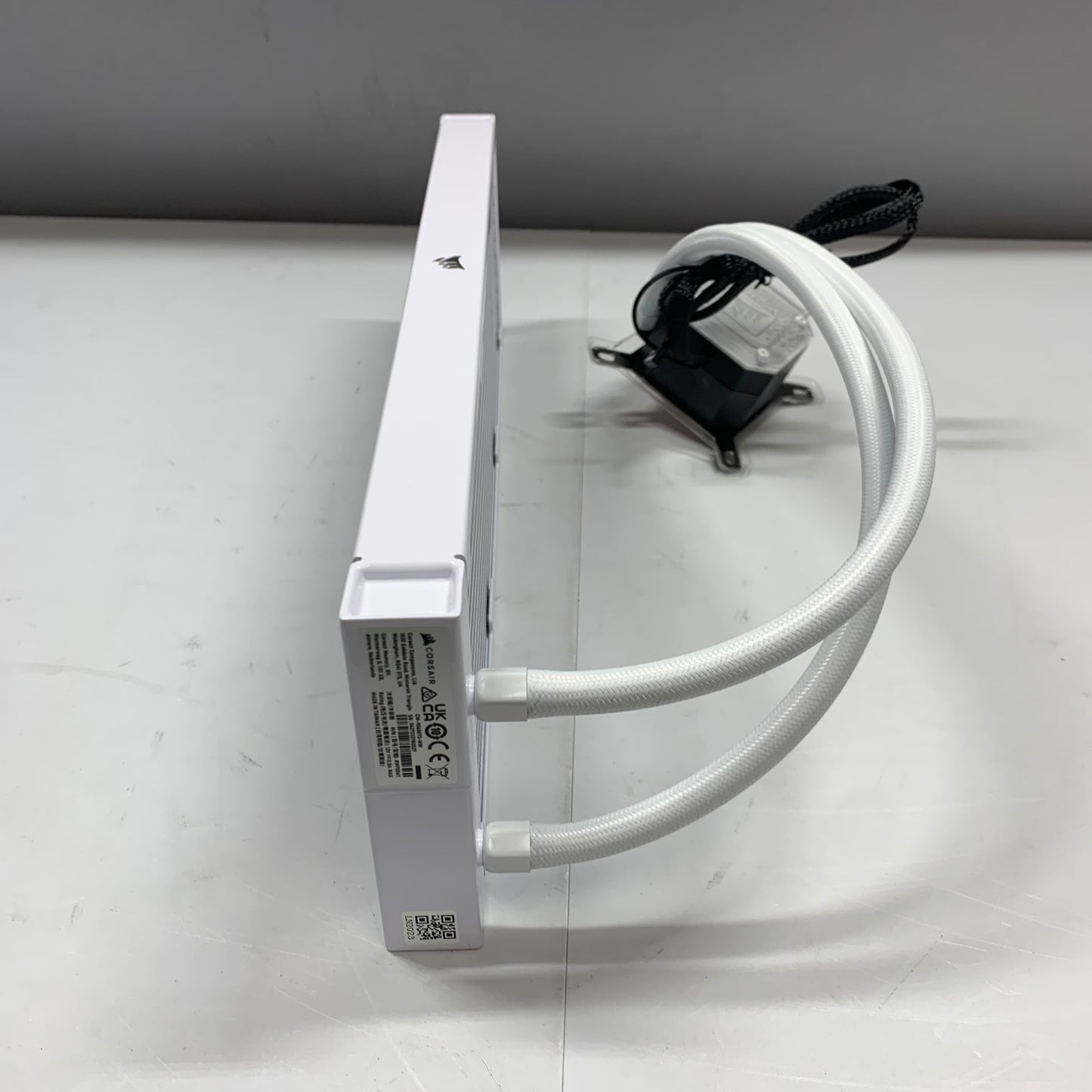 Corsair iCUE H150i Liquid CPU Cooler CW-9060073-WW