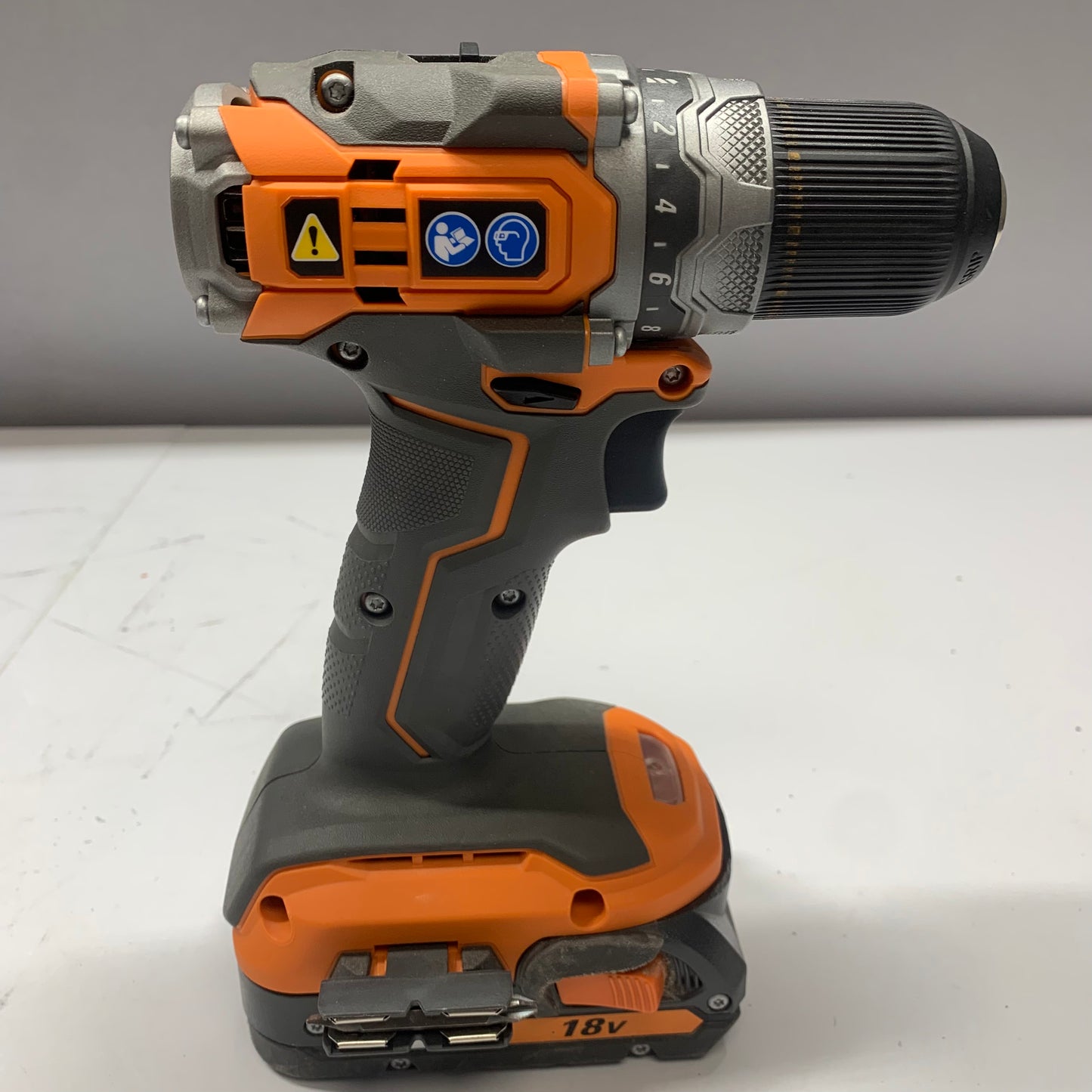 Ridgid r8723 18V 1/4 Inch Hex Cordless Impact Driver and Ridgid R8701 Sub Compact Brushless Drill