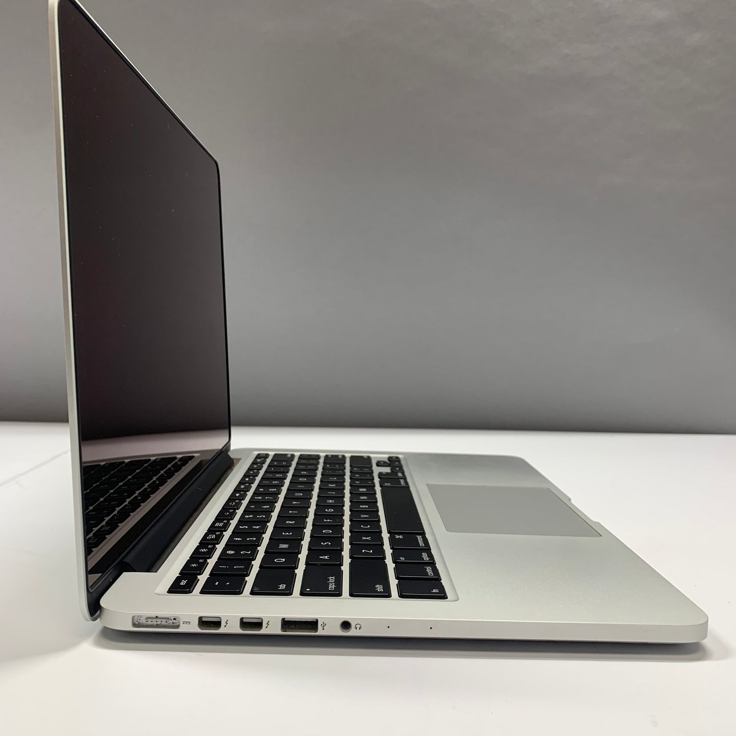 2015 Apple Macbook Pro 13" Core i5 2.7GHz 8GB RAM 128GB SSD Silver A1502