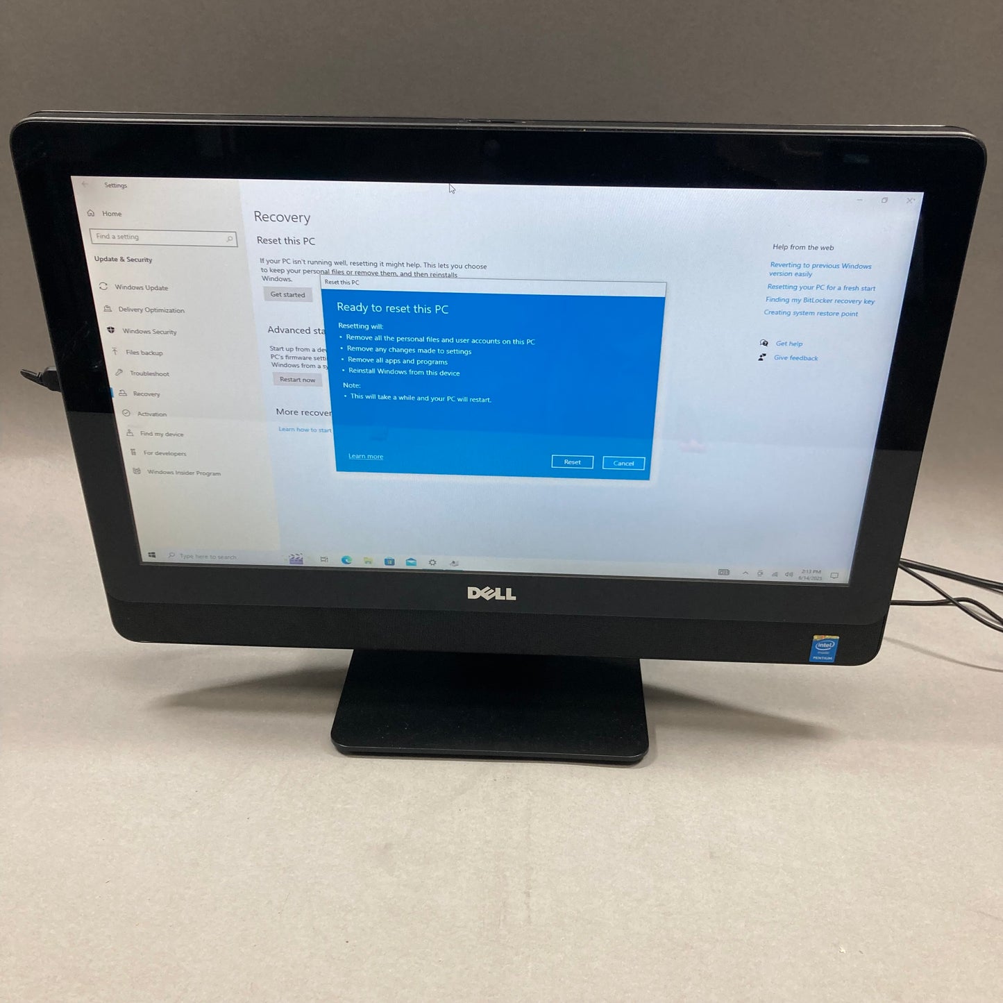 Dell Inspiron 2 3048 SERIES 19.5" Intel Pentium G3220T 2.60GHz 4GB RAM