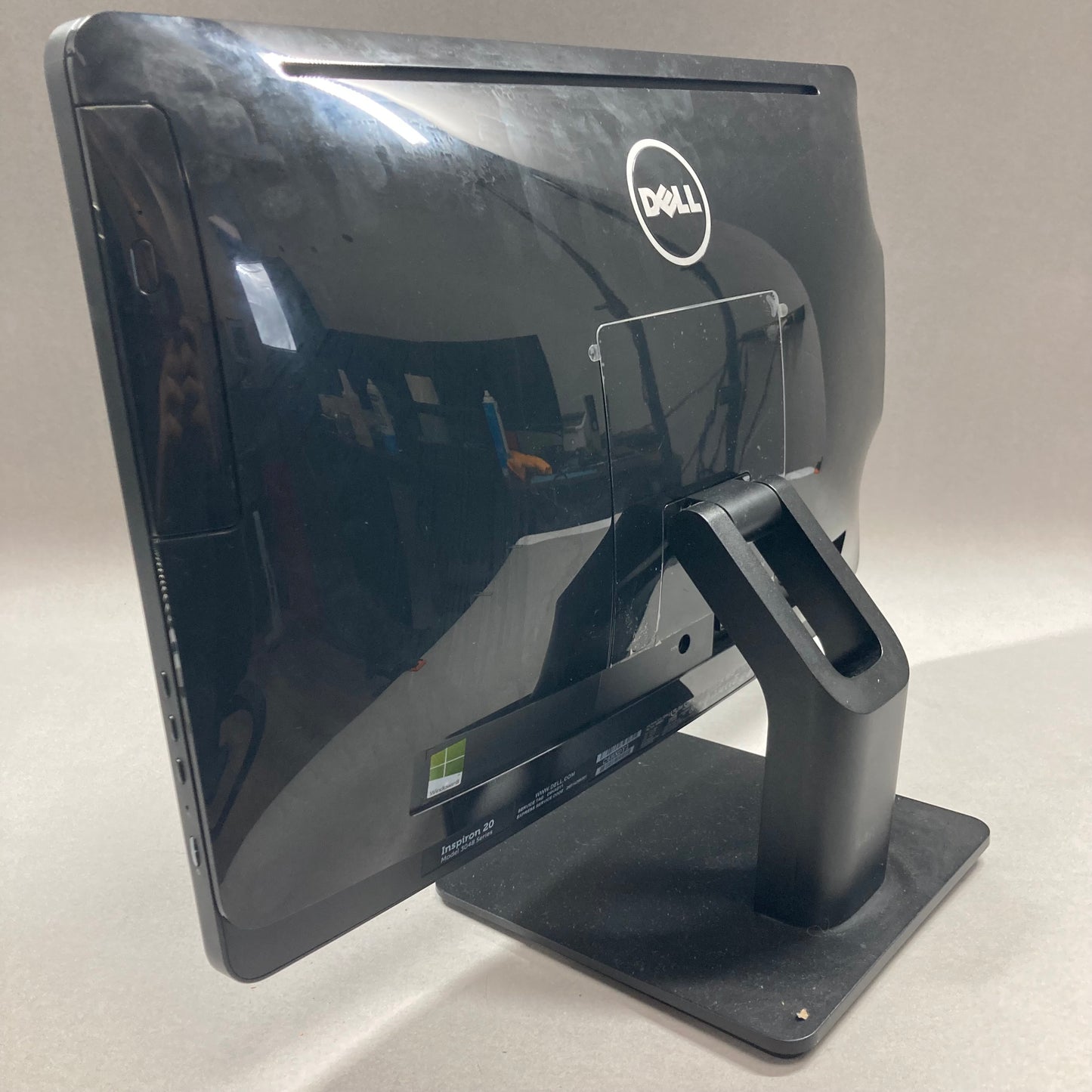 Dell Inspiron 2 3048 SERIES 19.5" Intel Pentium G3220T 2.60GHz 4GB RAM