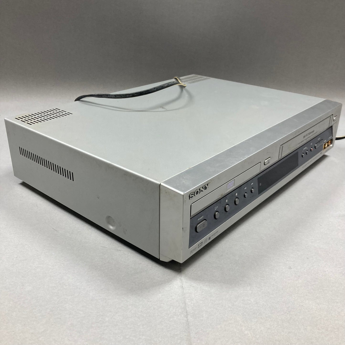 Sony Hi-Fi Stero DVD Player / Video Cassette Recorder SLV-D100