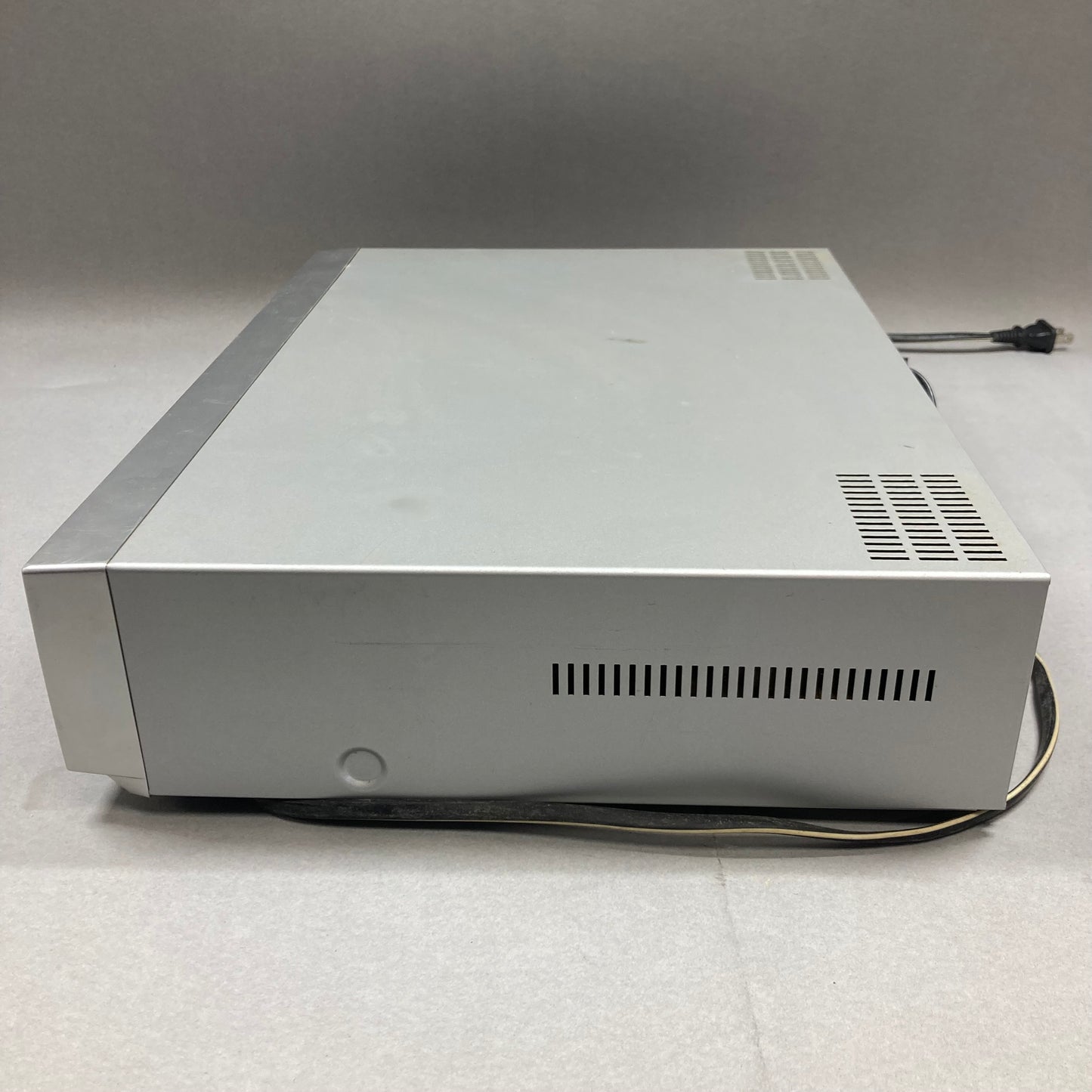 Sony Hi-Fi Stero DVD Player / Video Cassette Recorder SLV-D100