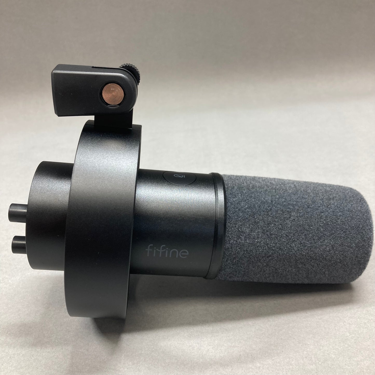 FiFine Amplitank Broadcast Dynamic Microphone K688