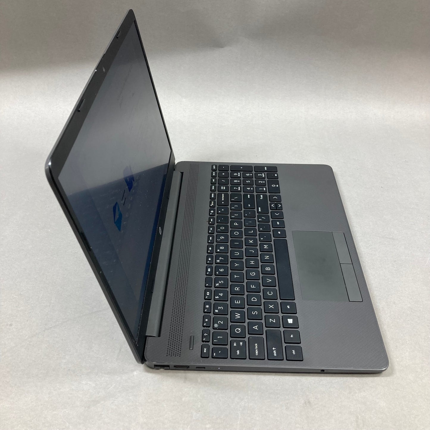 HP 255 G8 15.6" Ryzen 5 5500U 4.0GHz 16GB RAM 256GB SSD
