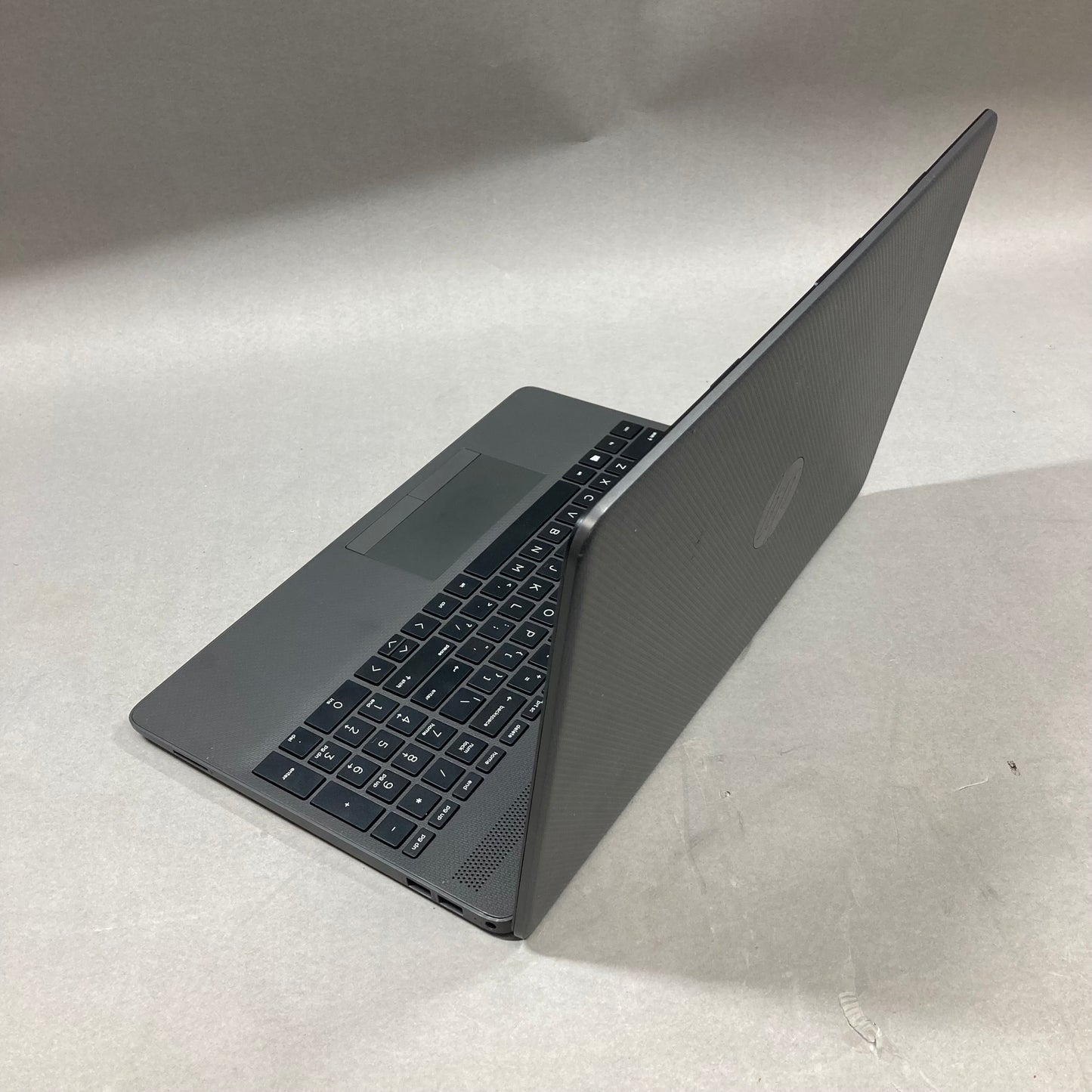 HP 255 G8 15.6" Ryzen 5 5500U 4.0GHz 16GB RAM 256GB SSD