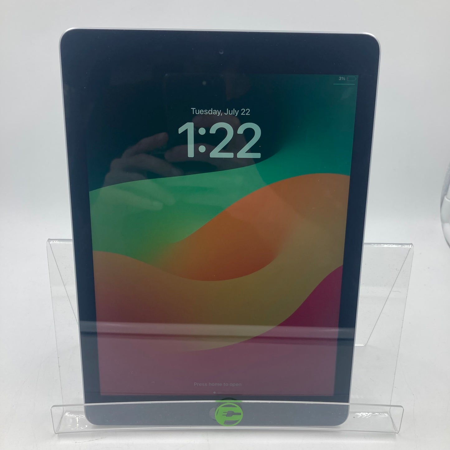 WiFi Only Apple iPad 6th Gen 32GB 17.5.1 SPACE GRAY MR7F2LL/A
