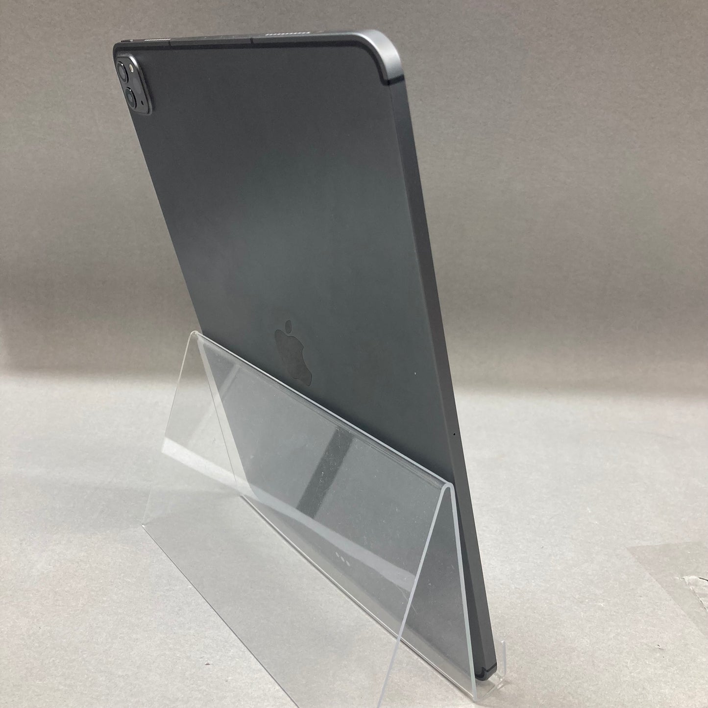 Unlocked Apple iPad 5th Gen 512 GB 18.5 Silver MHNY3LL/A