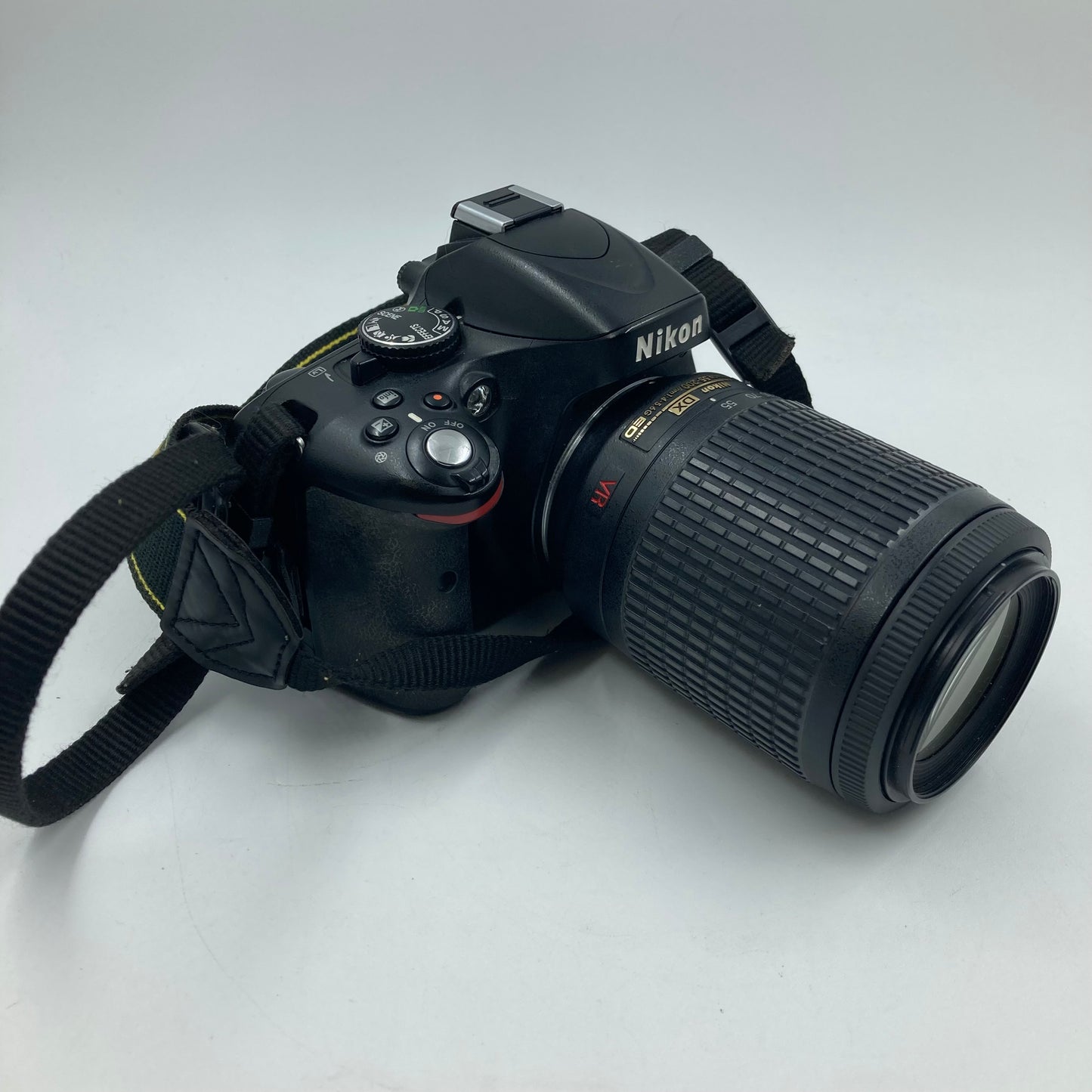 Nikon D5100 16.2MP Digital Camera