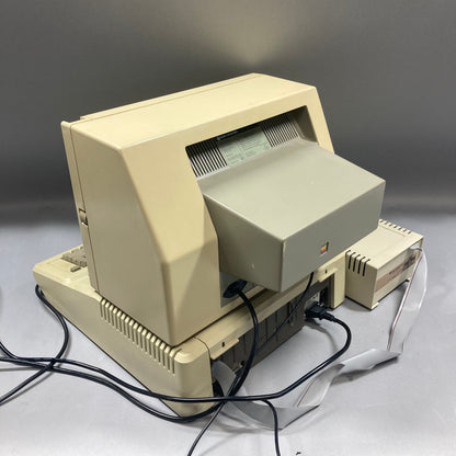 Apple 2E Computer Bundle Vintage Computer AA 11040B