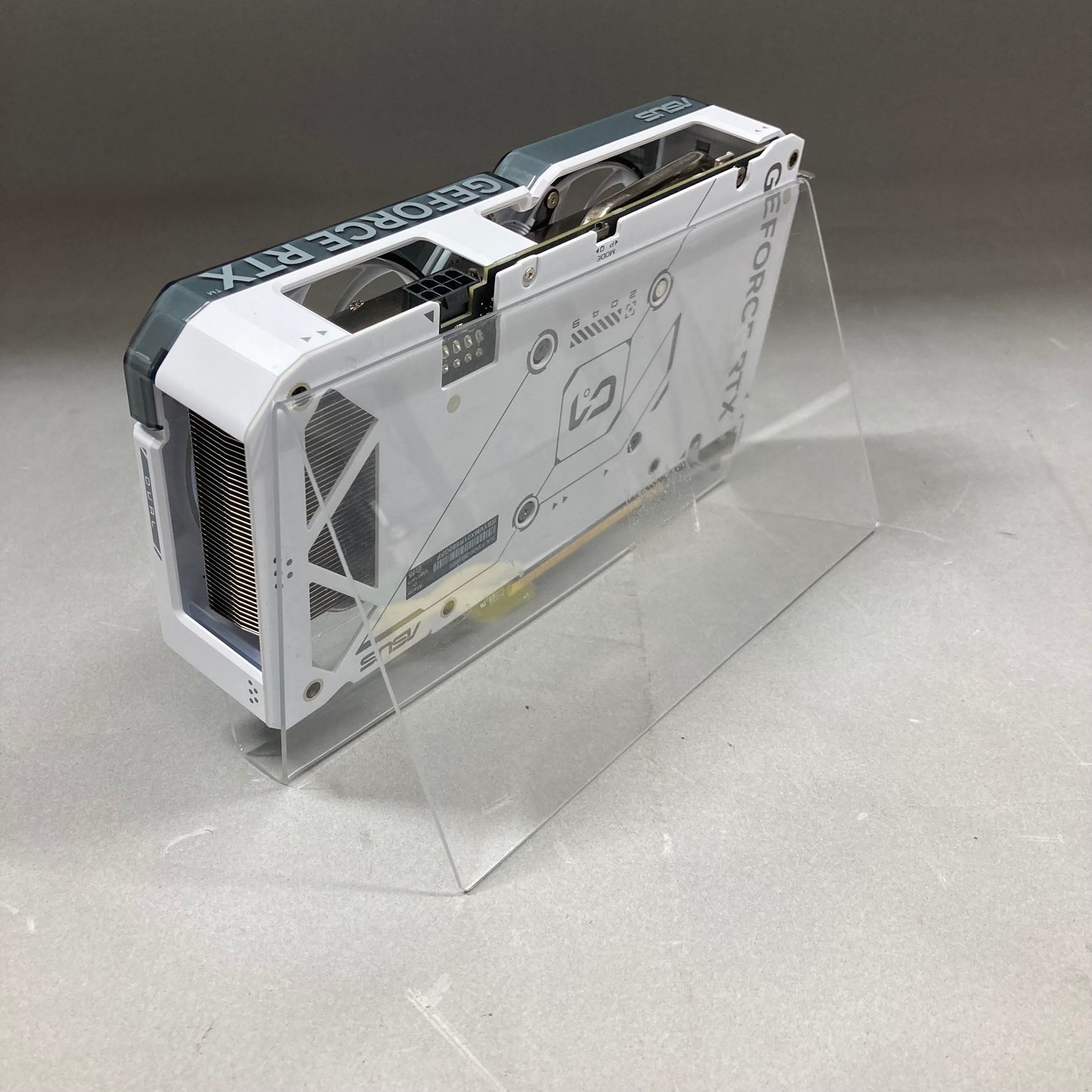 ASUS GeForce RTX 4060 8GB GDDR6 Graphics Card DUAL-RTX4060-08G-WHITE