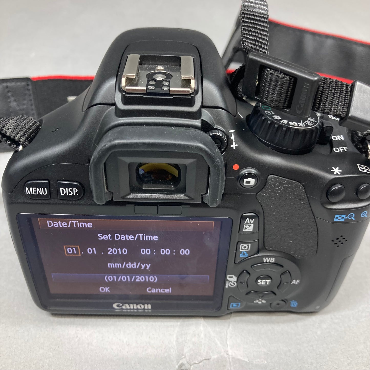 Canon eos T2i 18.0MP Digital SLR DSLR Camera