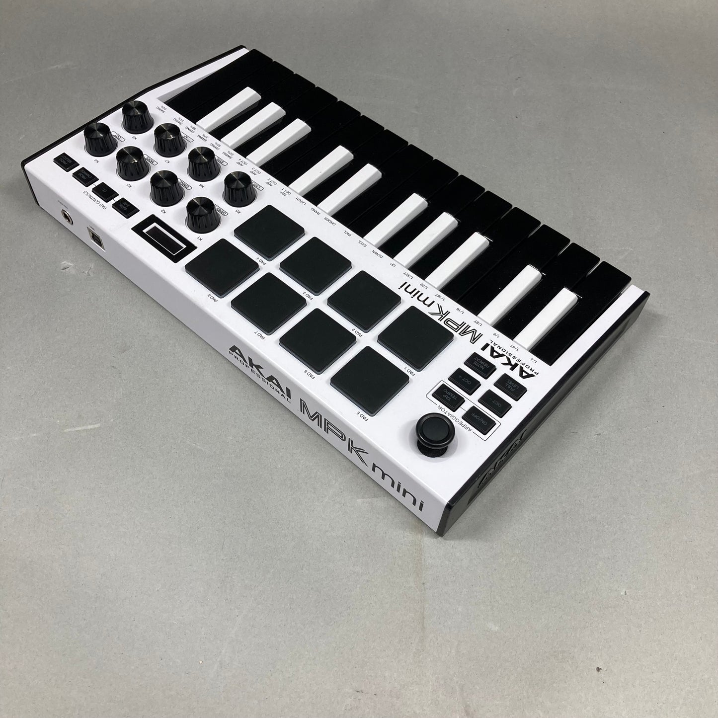 Akai MPK mini Keyboard Controller