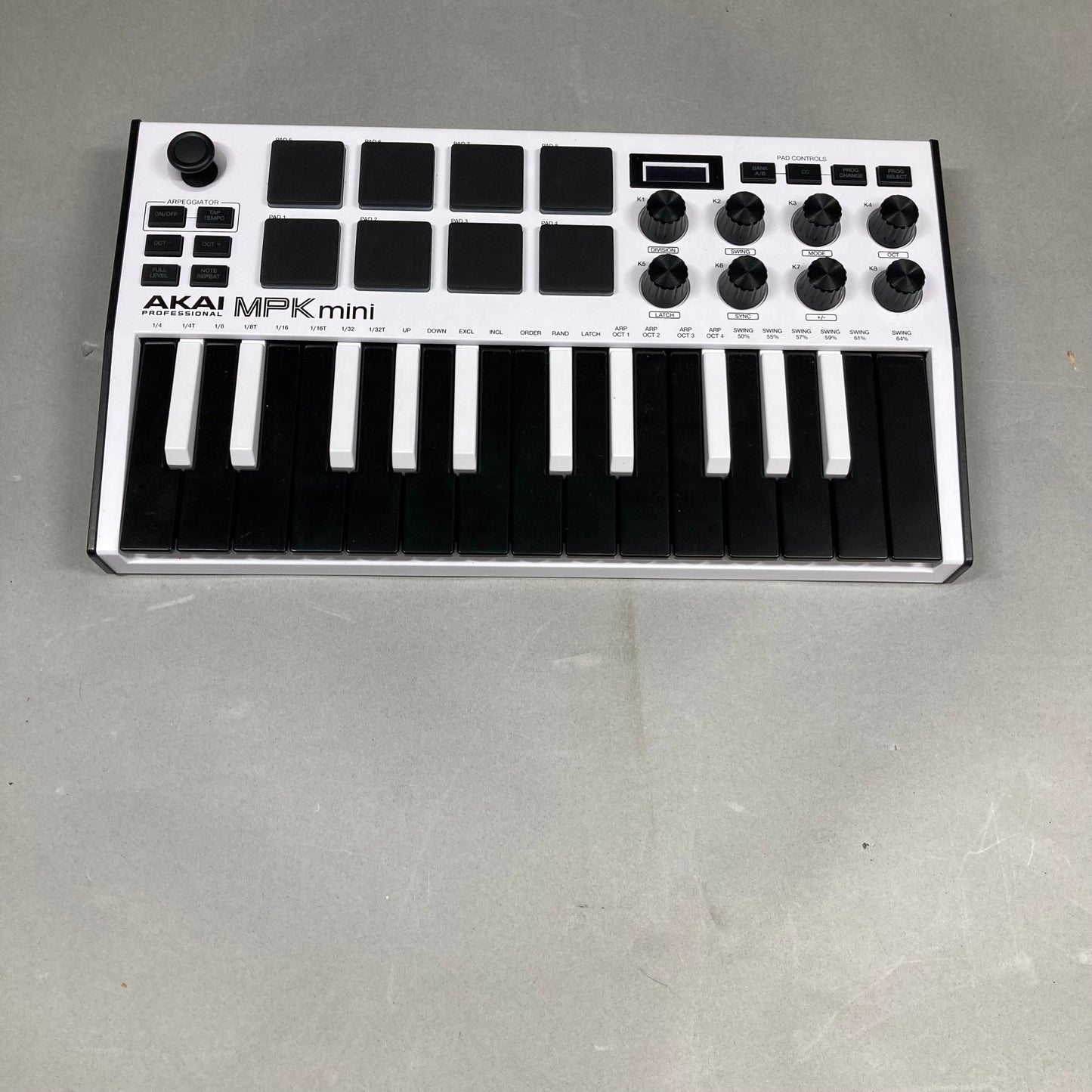 Akai MPK mini Keyboard Controller