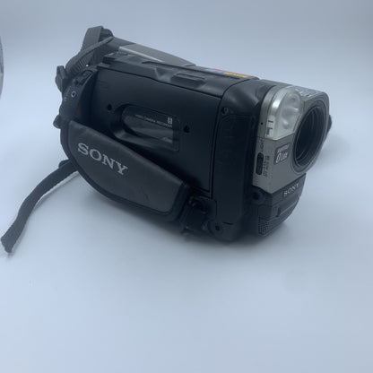 Sony Handycam Cassette Video Camcorder CCD-TRV37