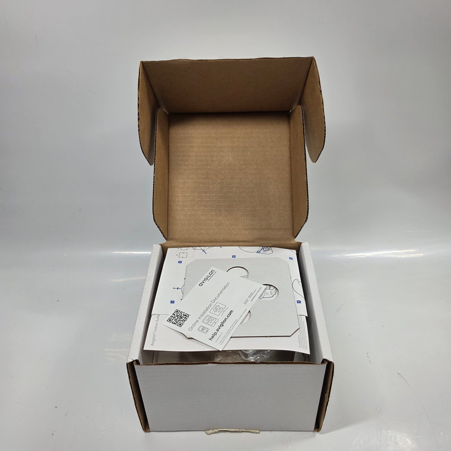 New Avigilon 320-1012A Dome Security Camera