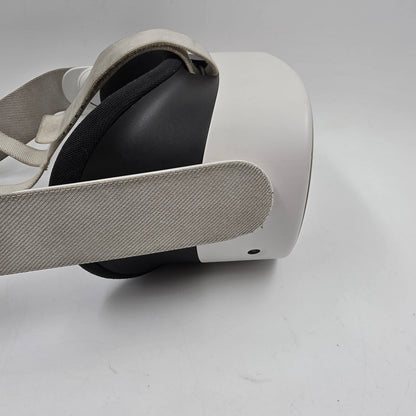 Meta Quest 3S 128GB Standalone  All-in-One VR Headset P97
