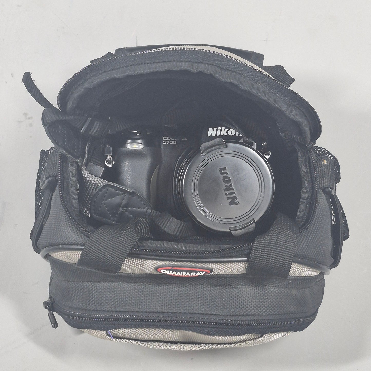 Nikon COOLPIX 5700 5.0 Digital Point And Shoot Camera