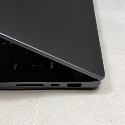 2024 Apple MacBook Pro 14" M4 10C GPU 4.5GHz 16GB RAM 512GB SSD MW2U3LL/A