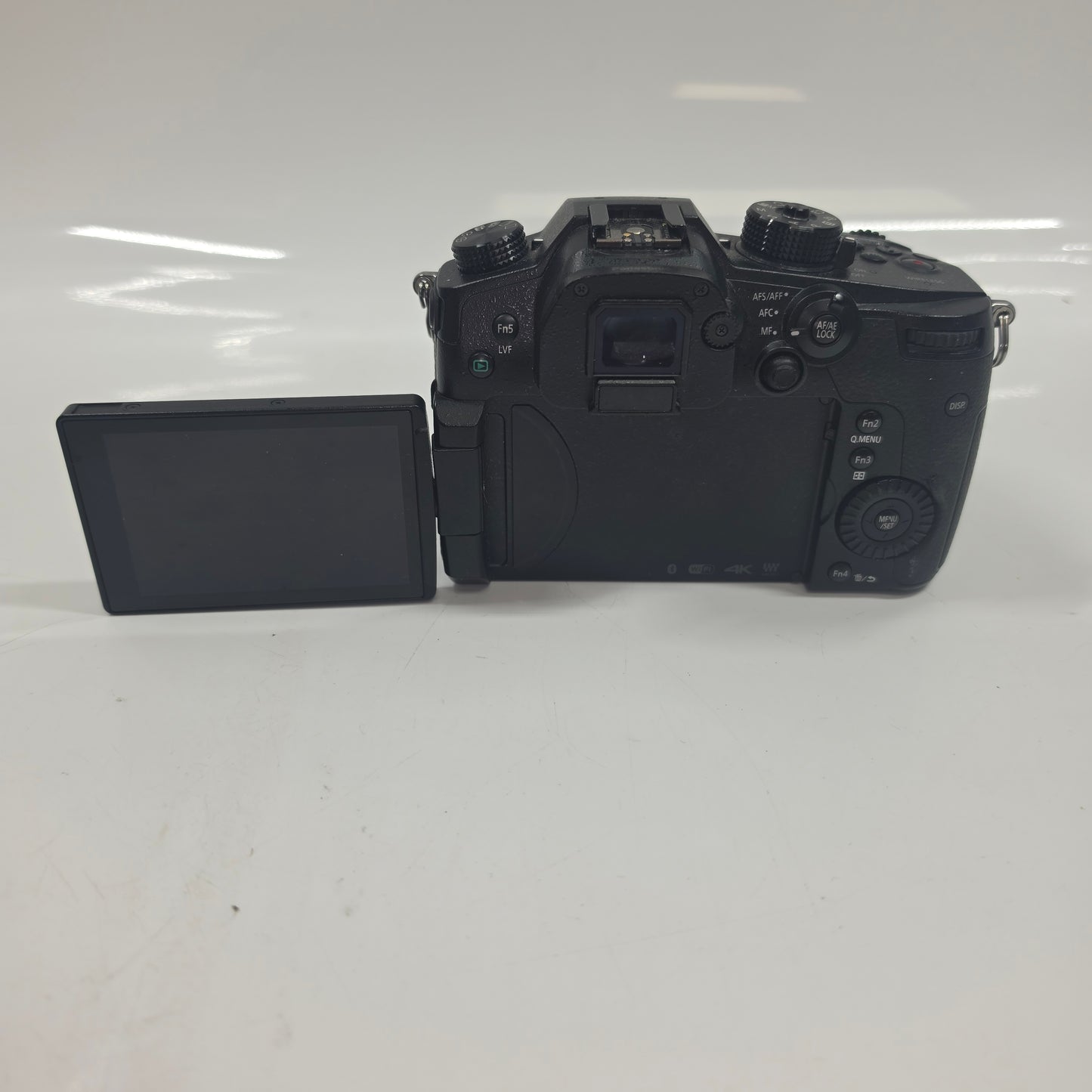 Panasonic Lumix DC-GH5 20.3MP Micro Four Thirds 4/3 Mount Digital SLR DSLR 
