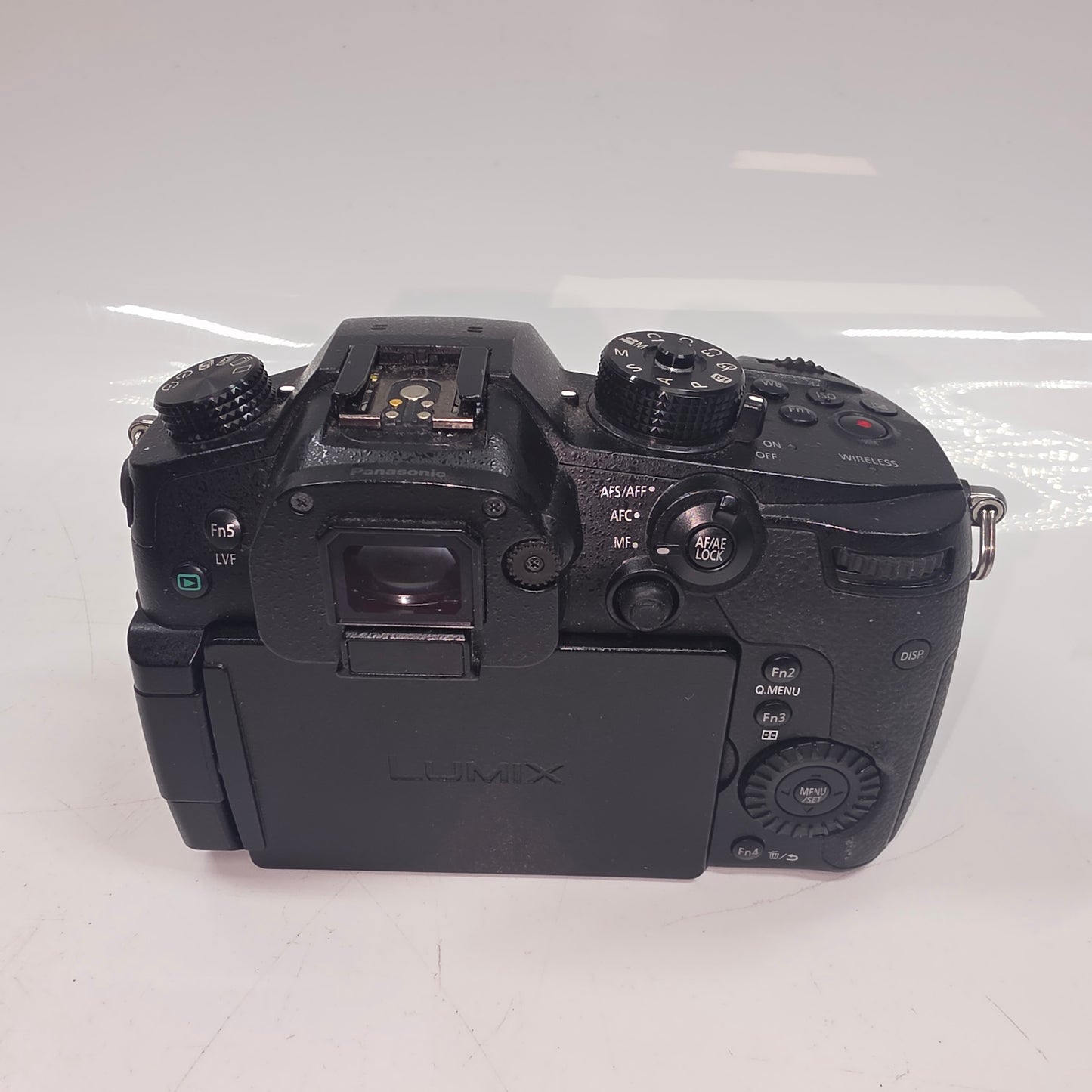 Panasonic Lumix DC-GH5 20.3MP Micro Four Thirds 4/3 Mount Digital SLR DSLR 
