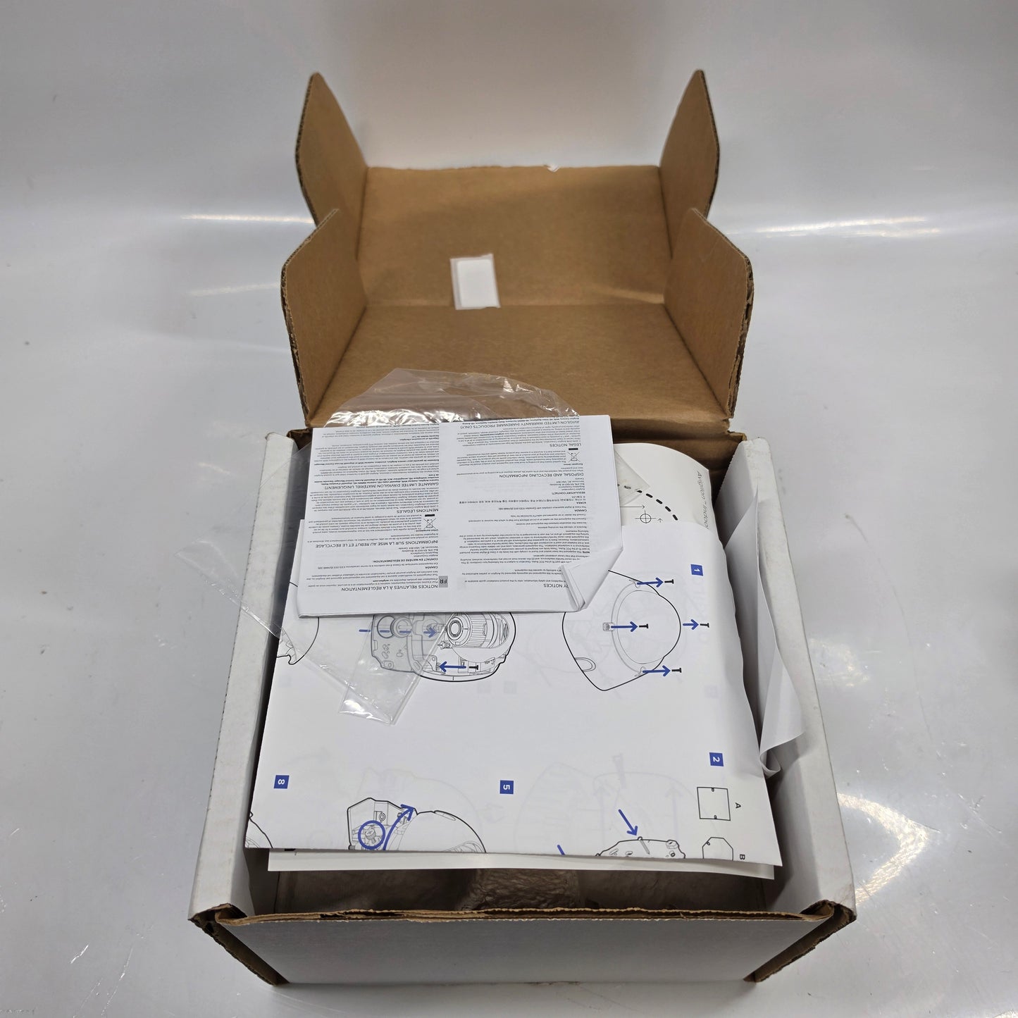 New Avigilon 320-0858A Dome Security Camera 8.0-H4A-D1-IR-B