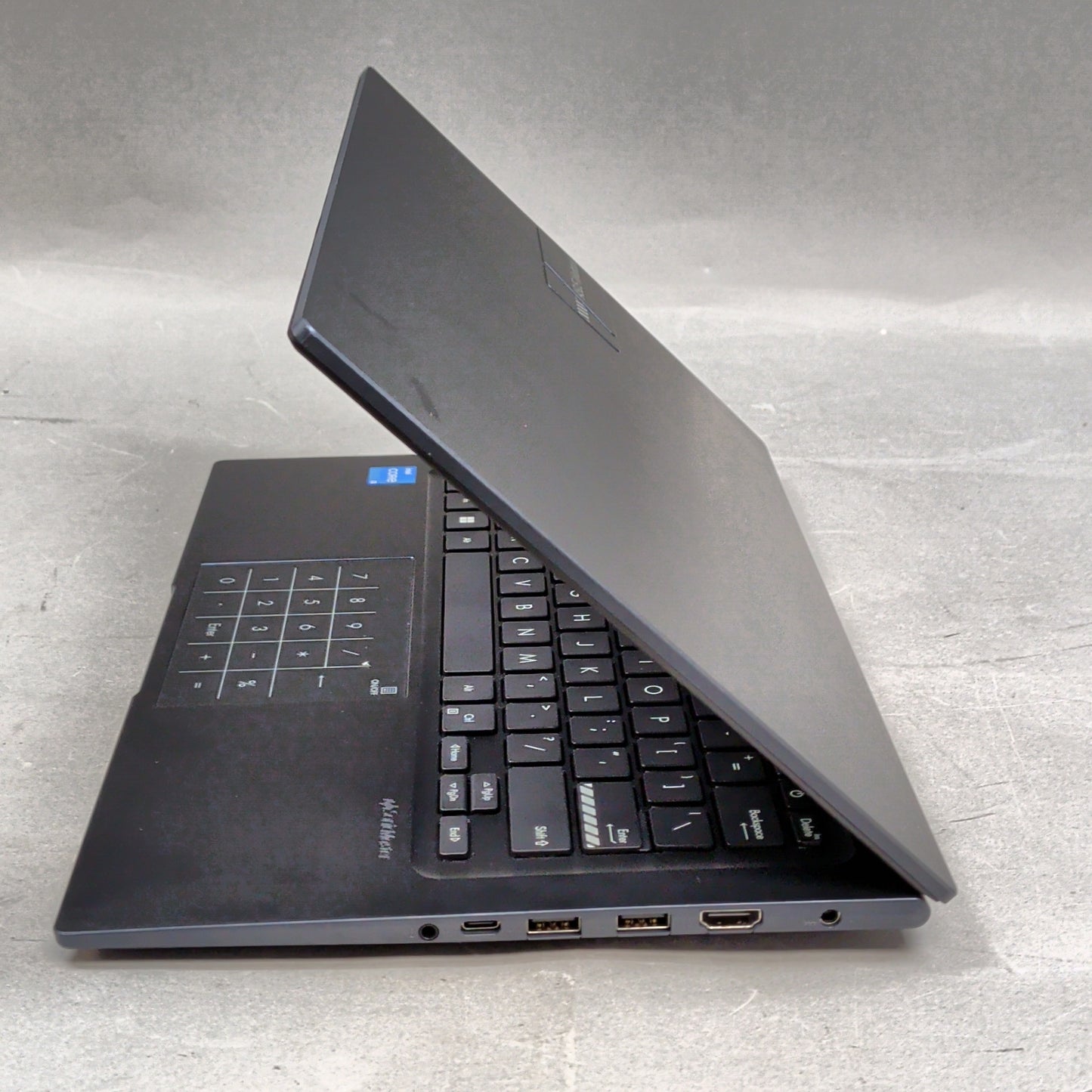 Asus Vivobook 14 X1404V 14" Core i3-1315U 1.20GHz 8GB RAM 128GB SSD Intel UHD Graphics