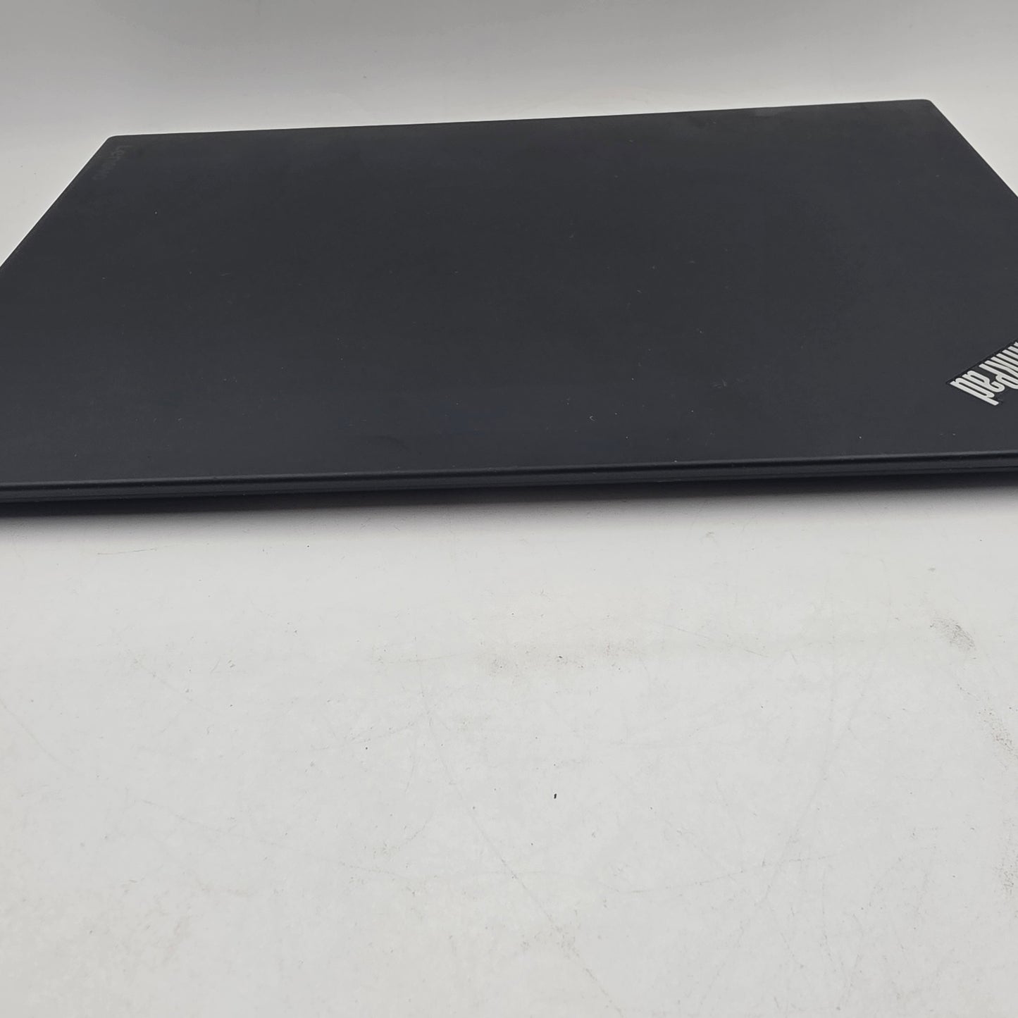 Lenovo ThinkPad X1 Carbon Gen 4 20FB005XUS 14" Core i5-6300U 8GB RAM 240GB SSD