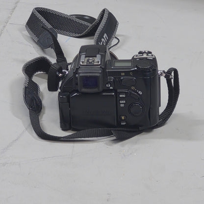 Nikon COOLPIX 5700 5.0 Digital Point And Shoot Camera