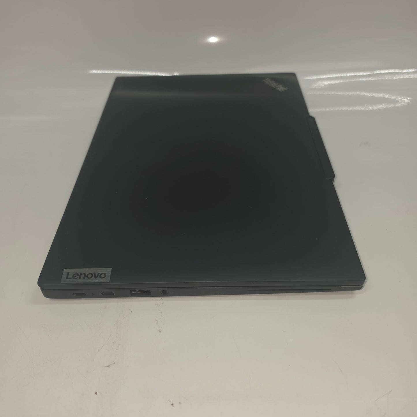 Lenovo ThinkPad X13 Gen 5 13.3" Intel Core Ultra 5 135U 1.6GHz 16GB RAM 512GB