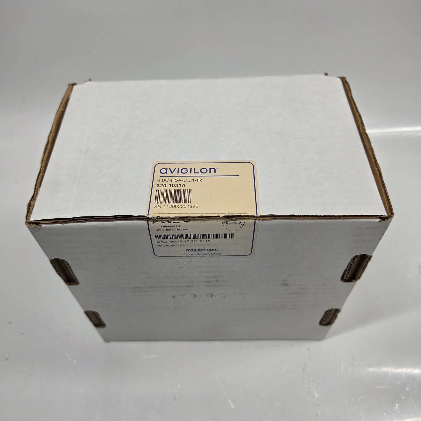 New Avigilon 320-1031A Dome Security Camera 6.0-H5A-D01-IR