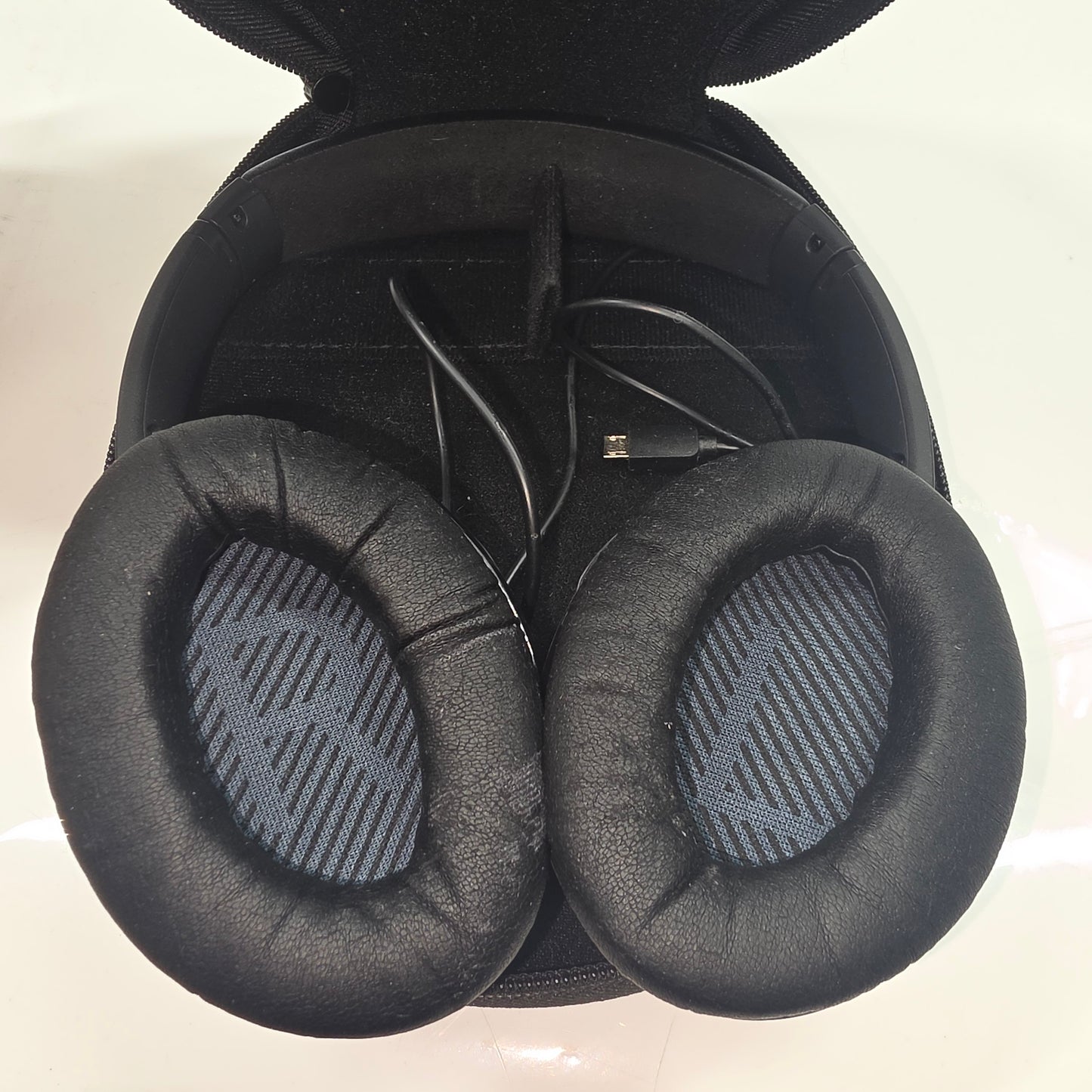 Bose A2 On-Ear Wireless Bluetooth Headphones Black/Blue