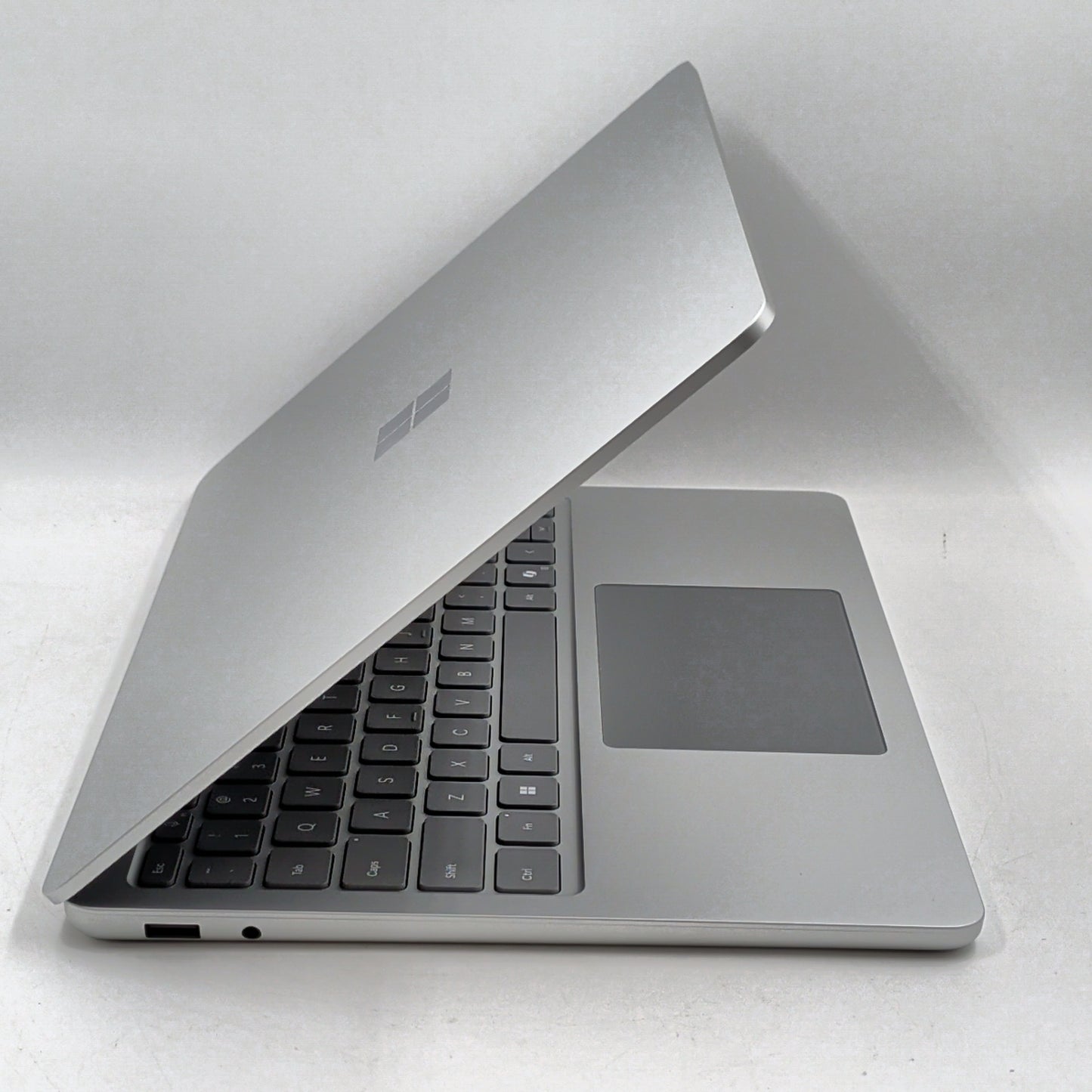 Microsoft Laptop 2095 13" Snapdragon X Plus 16GB RAM 256GB SSD