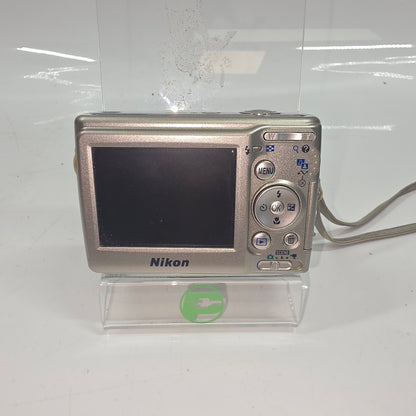Nikon COOLPIX L11 6MP Compact Camera