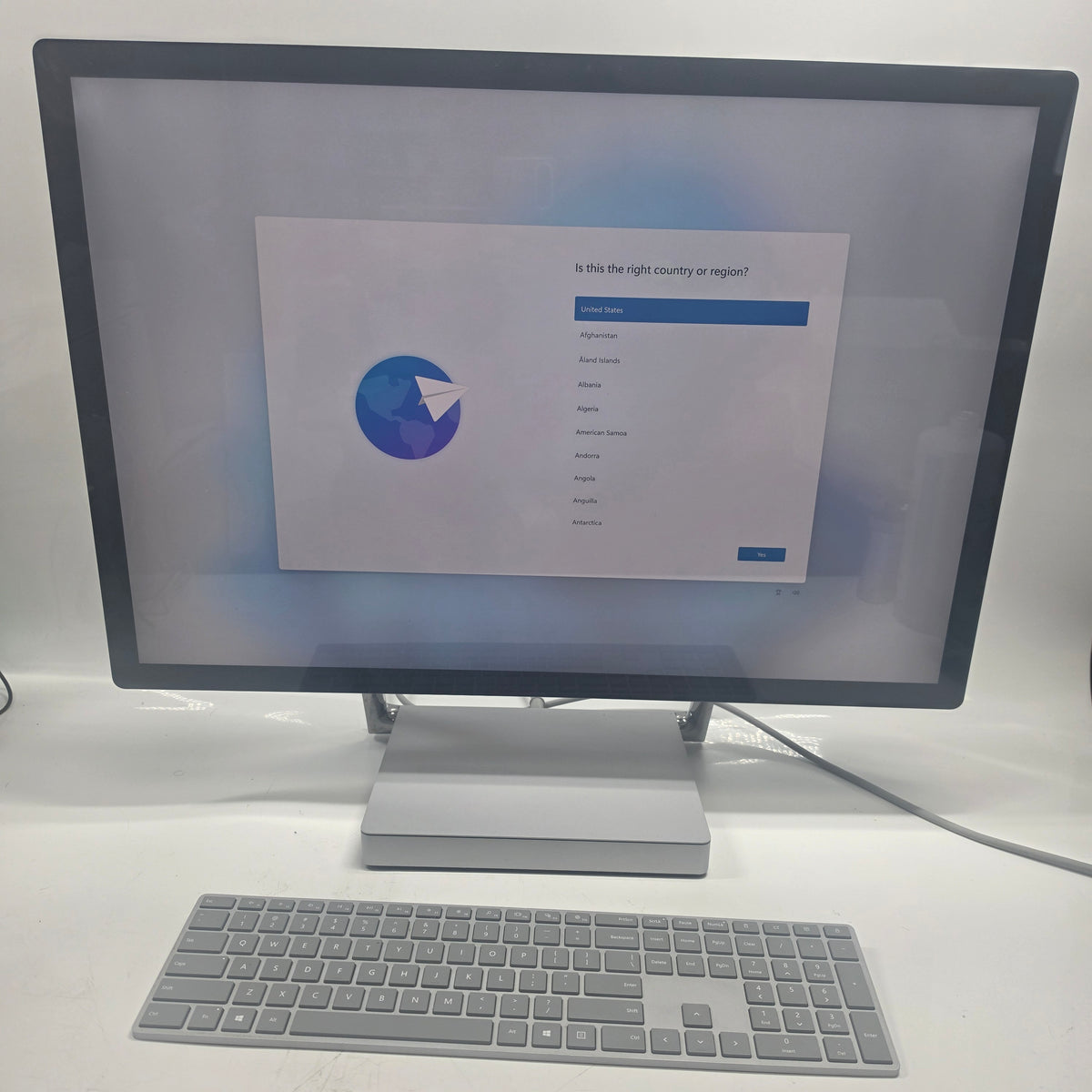 Microsoft 28" i7-7820HQ 2.90GHz 32GB RAM 2TB SSD GeForce GTX 1070