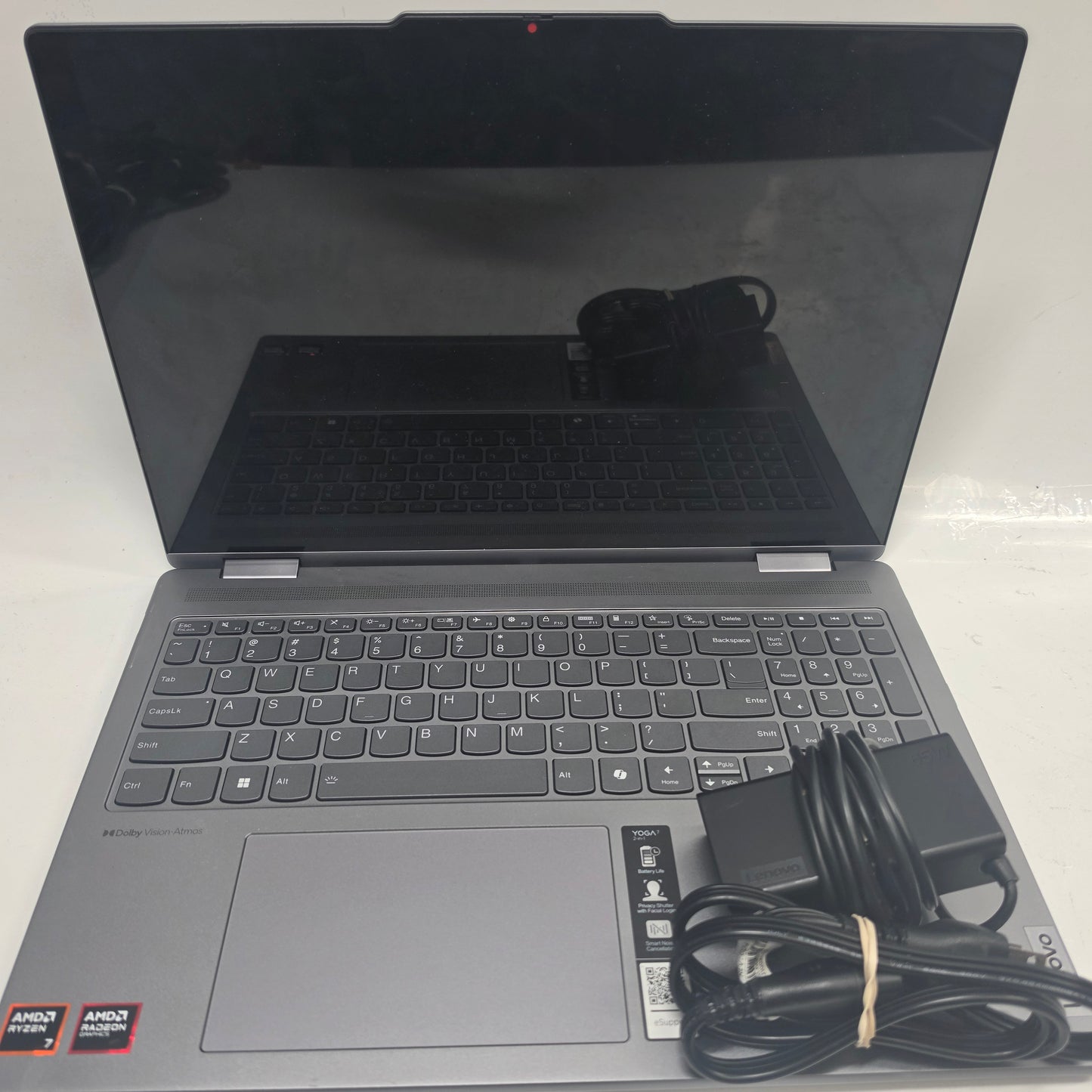 Lenovo Yoga 7 2-in-1 16" Ryzen 7 8840HS 3.3GHz 16GB RAM 512GB SSD