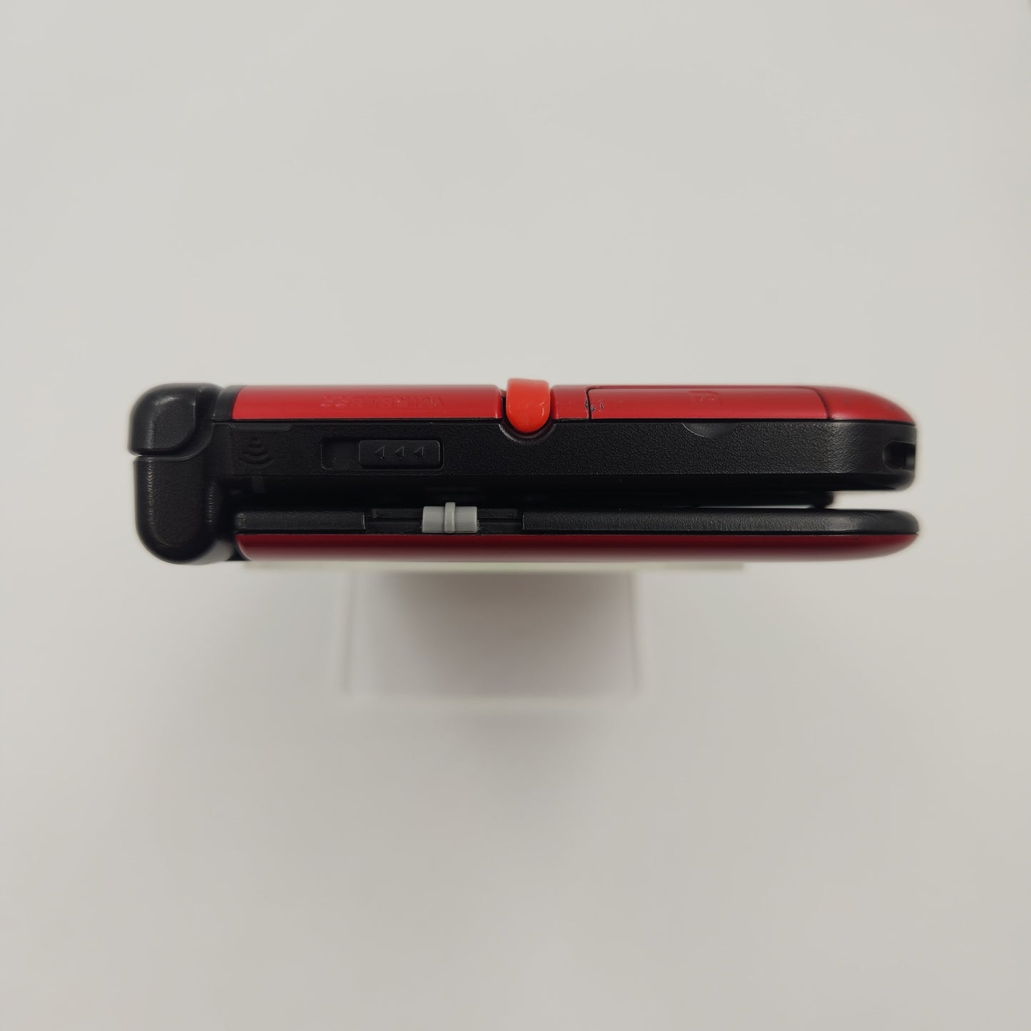 Nintendo DSi 3DS XL Handheld Game Console SPR-001 Red/Black
